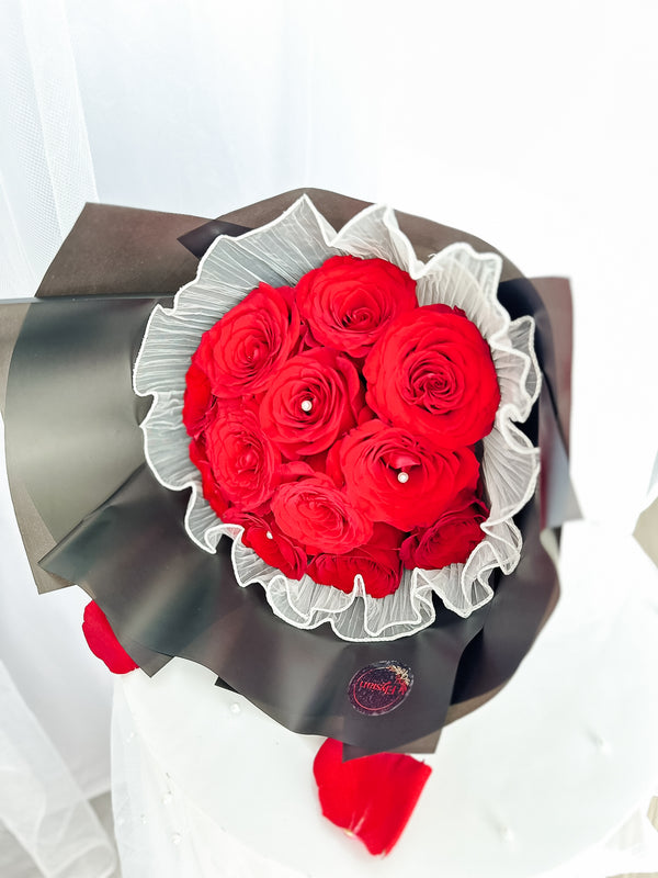 Eternal Romance (12 roses)