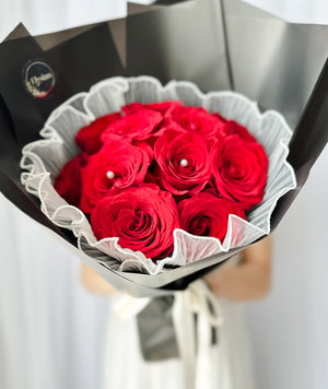 Eternal Romance (12 roses)